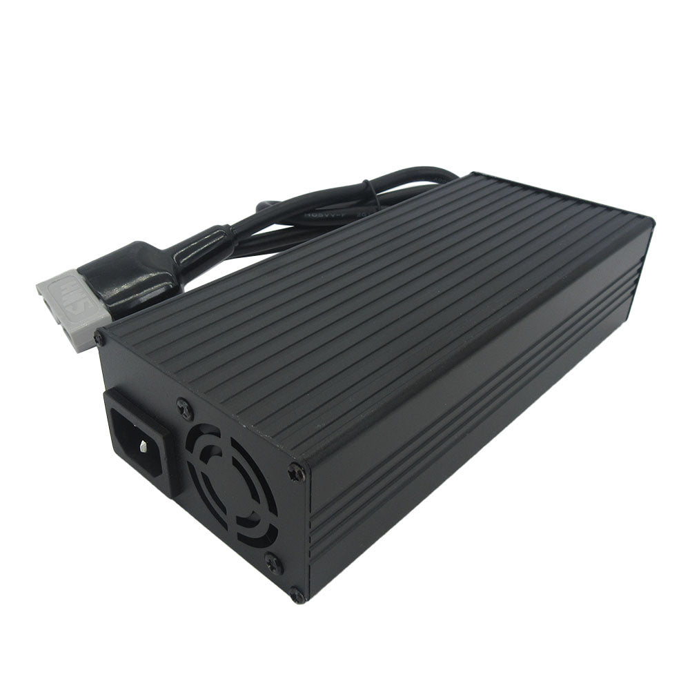BAYADOU 43.8V 10A LiFePO4 Battery Fast Charger 12S 36V LFP RV Lithium Iron Phosphate Energy Storage RV Chargers SB50 XT90 220V Input 438W