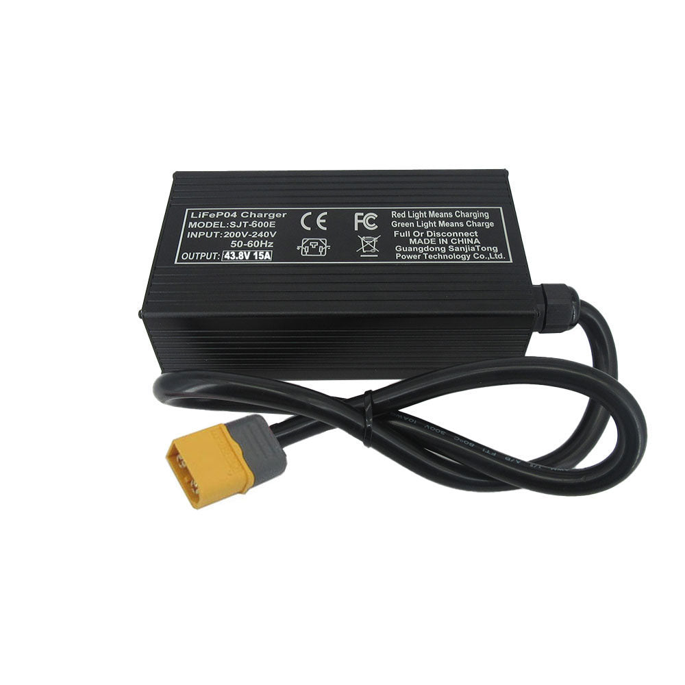 BAYADOU 43.8V 15A LiFePO4 Battery Fast Charger 12S 36V LFP RV Lithium Iron Phosphate Energy Storage Chargers SB50 XT90 220V Input