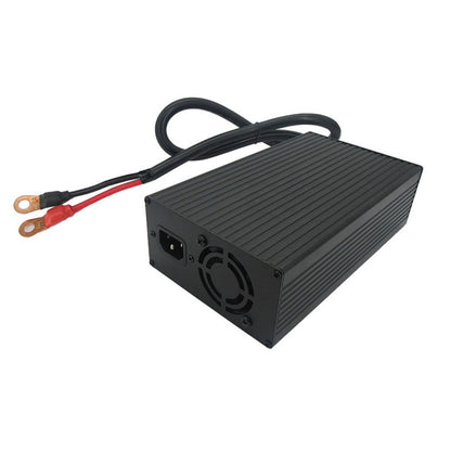 BAYADOU 54.75V 10A LiFePO4 Battery Fast Charger For 48V 15S Iron Phosphate Golf Cart Energy Storage Tricycle Solar Battery Smart Chargers 220V Input